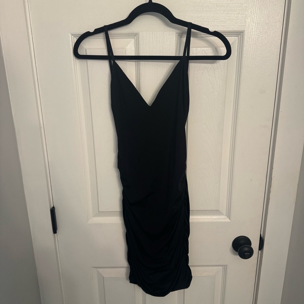 Tiger Mist Elegant Black Backless Dress - Picture 2 of 5